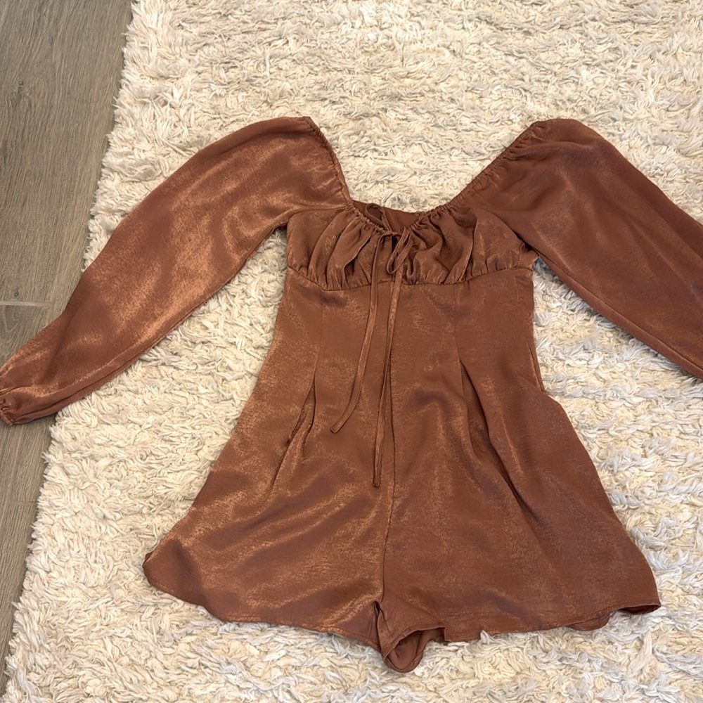 Romper - Picture 2 of 5